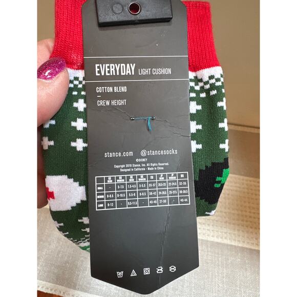 Disney Stance Mickey Mouse Christmas socks Small 5-7.5 NWT - Picture 4 of 4